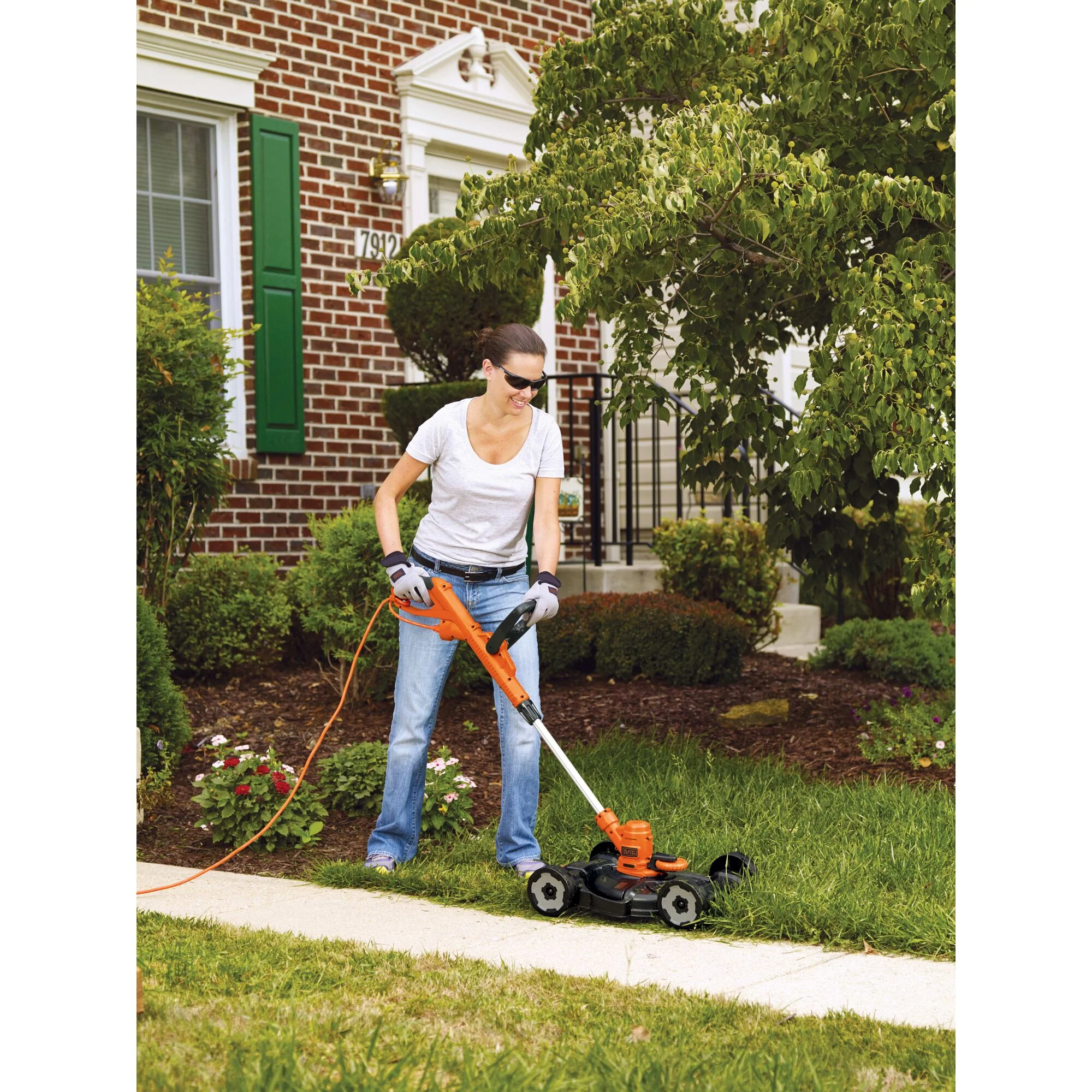3-in-1 String Trimmer/Edger & Lawn Mower, 6.5-Amp, 12-Inch, Corded - Image 3